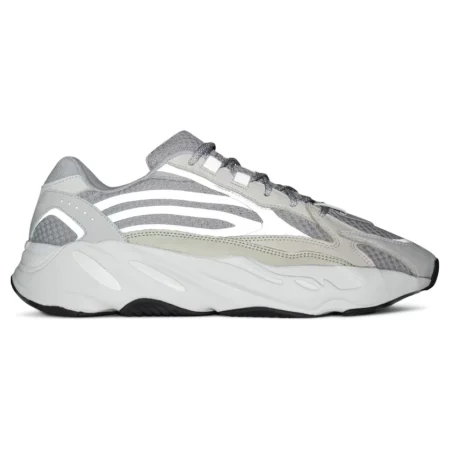 YEEZY BOOST 700 V2 CREAM